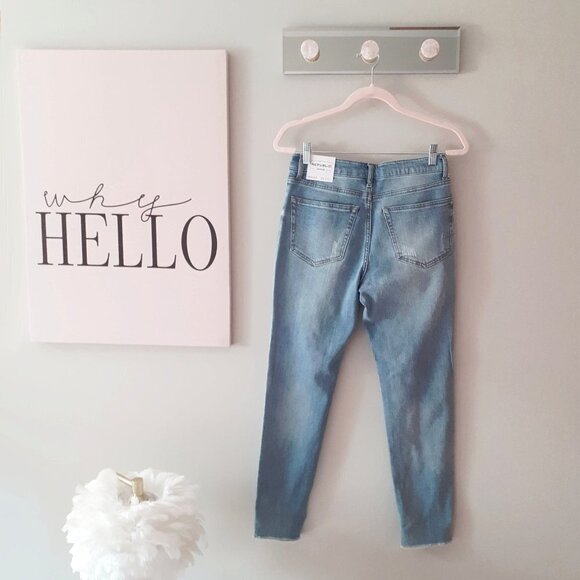 NWT For the Republic floral applique embellished slim ankle jeans, 26 - Picture 8 of 15